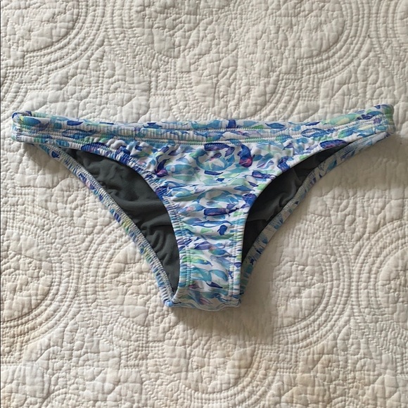 Jolyn Clothing Other - Whale bottoms Jolyn new without tag